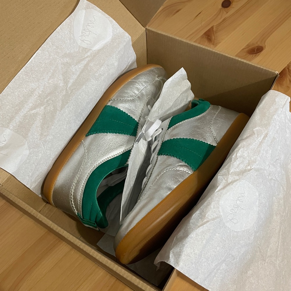 NWT Boden Retro Erin Tennis Trainer Sneakers Silver Green Leather Suede EU 39 - Picture 11 of 17